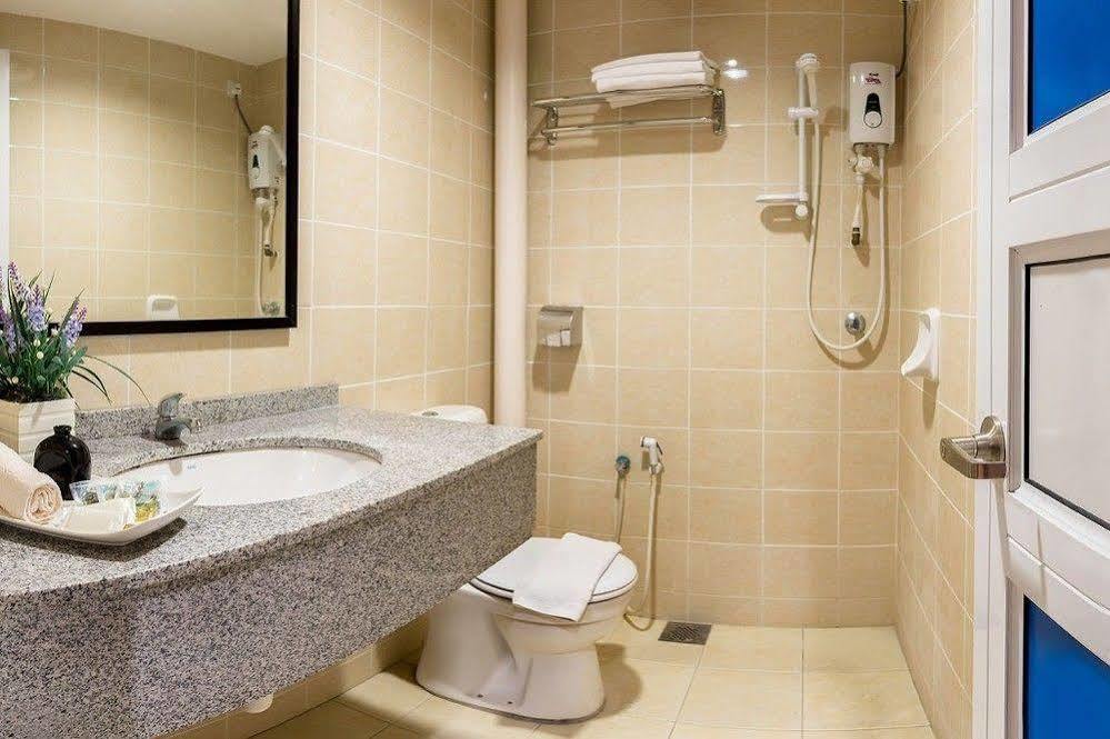 มาย โฮเต็ล บูกิต เมอร์ตาแจม Hotel บูกิต เมอร์ตาจัม ภายนอก รูปภาพ